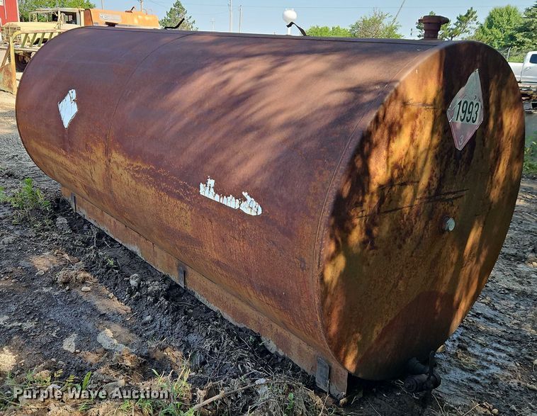 image for item EB8119 Fuel tank