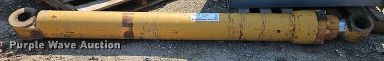 image for item EB8120 Hydraulic cylinder