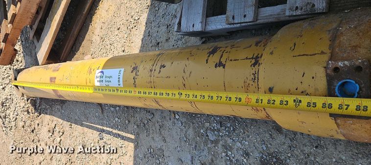image for item EB8120 Hydraulic cylinder