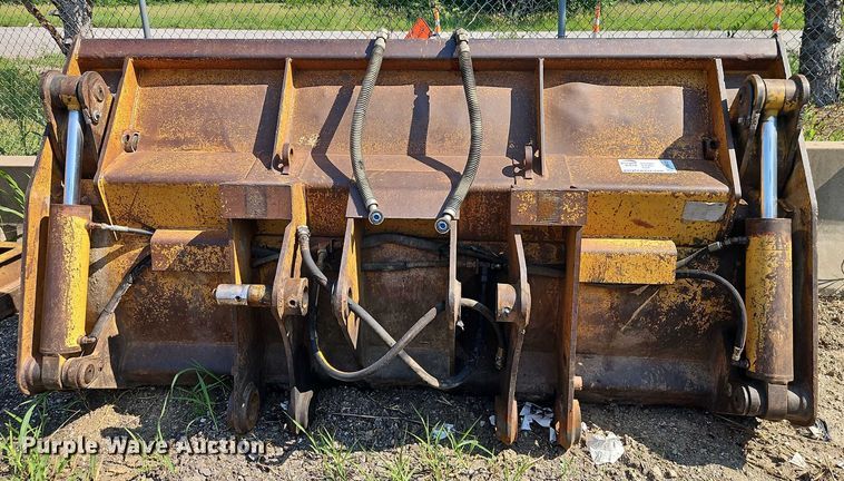 image for item EB8121 Caterpillar four in one bucket