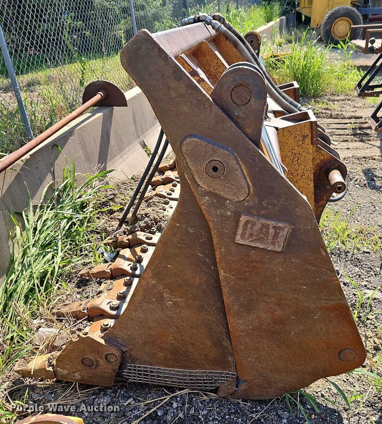 image for item EB8121 Caterpillar four in one bucket