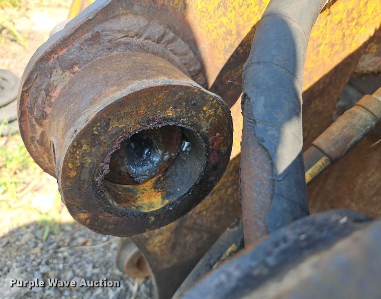 image for item EB8121 Caterpillar four in one bucket