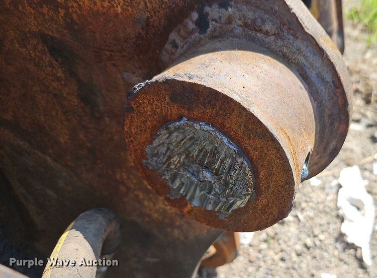 image for item EB8121 Caterpillar four in one bucket