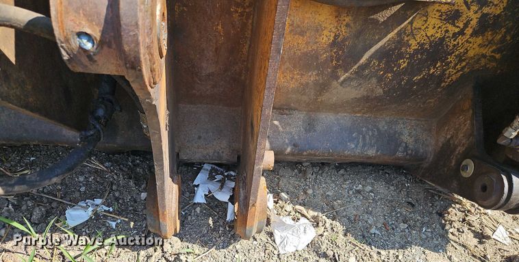 image for item EB8121 Caterpillar four in one bucket