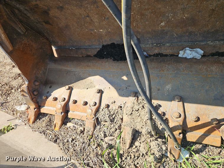 image for item EB8121 Caterpillar four in one bucket