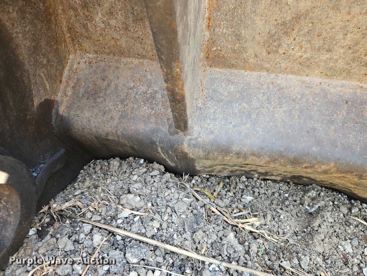 image for item EB8121 Caterpillar four in one bucket