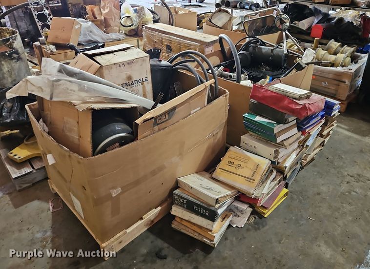 image for item EB8123 (4) pallets of parts