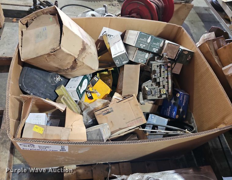 image for item EB8123 (4) pallets of parts