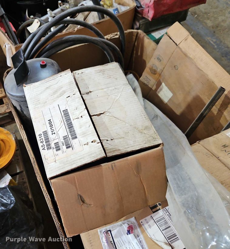 image for item EB8123 (4) pallets of parts