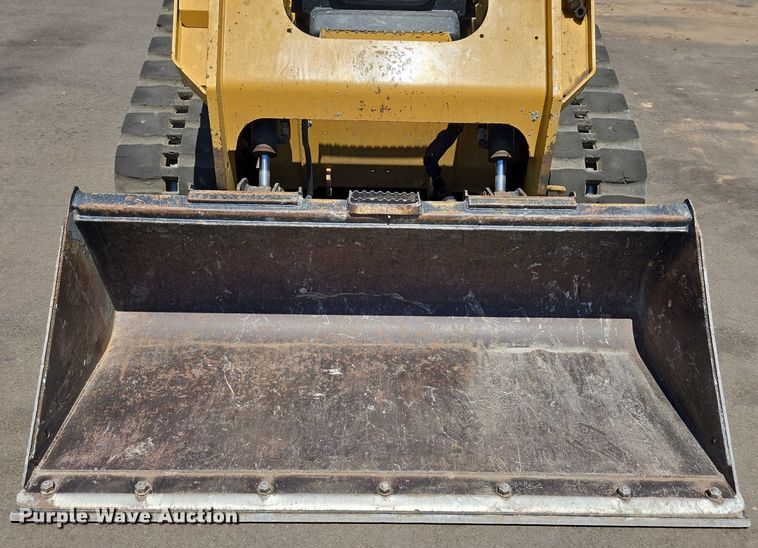 image for item EC1037 2018 Caterpillar 299D2 tracked skid steer loader