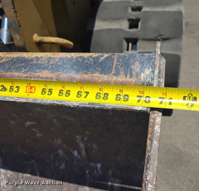 image for item EC1037 2018 Caterpillar 299D2 tracked skid steer loader