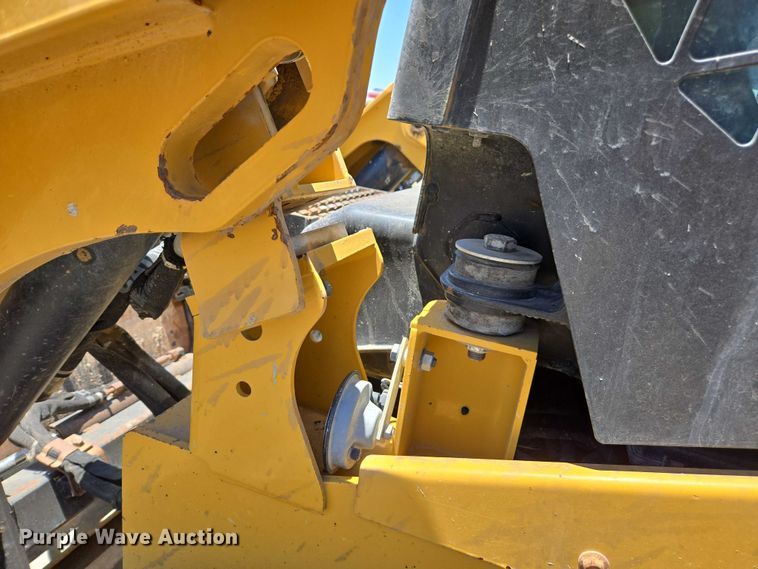 image for item EC1037 2018 Caterpillar 299D2 tracked skid steer loader