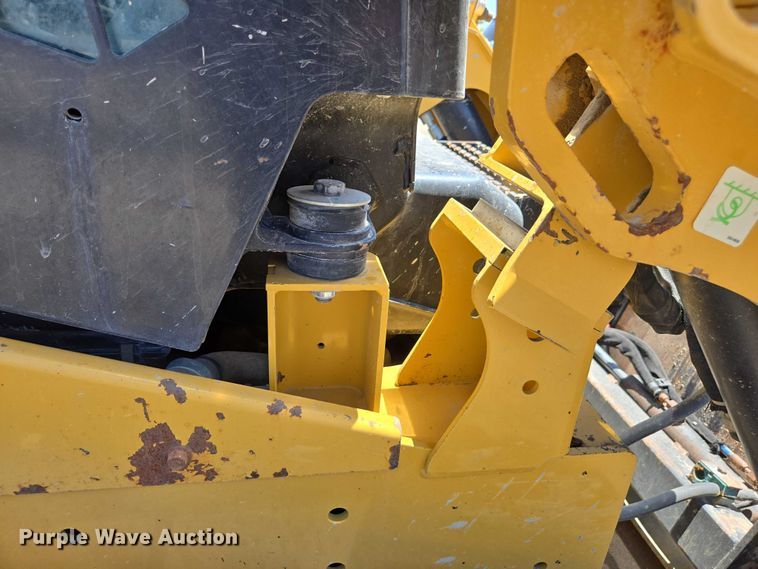 image for item EC1037 2018 Caterpillar 299D2 tracked skid steer loader