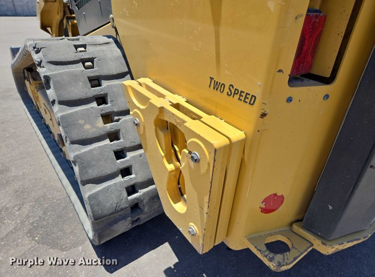 image for item EC1037 2018 Caterpillar 299D2 tracked skid steer loader