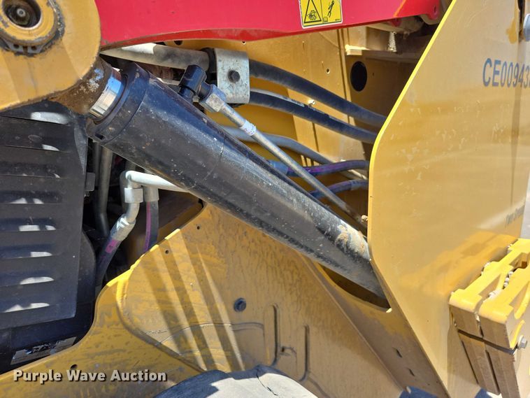 image for item EC1037 2018 Caterpillar 299D2 tracked skid steer loader