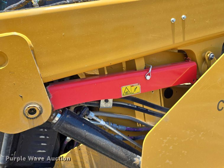 image for item EC1037 2018 Caterpillar 299D2 tracked skid steer loader