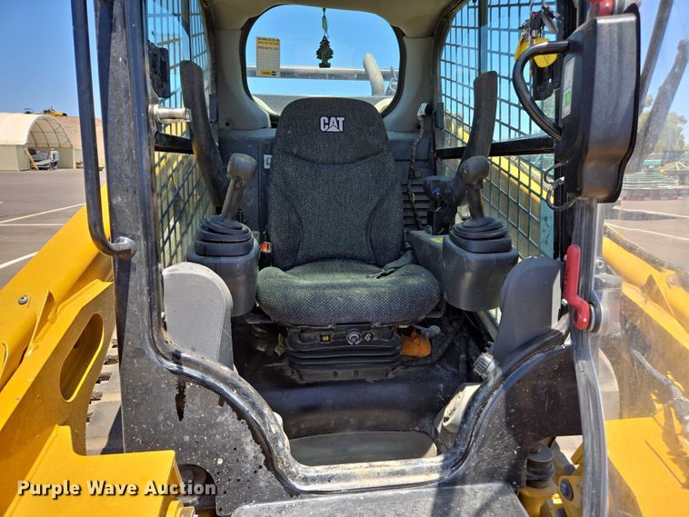 image for item EC1037 2018 Caterpillar 299D2 tracked skid steer loader
