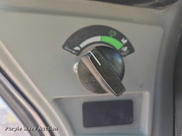 image for item EC1037 2018 Caterpillar 299D2 tracked skid steer loader