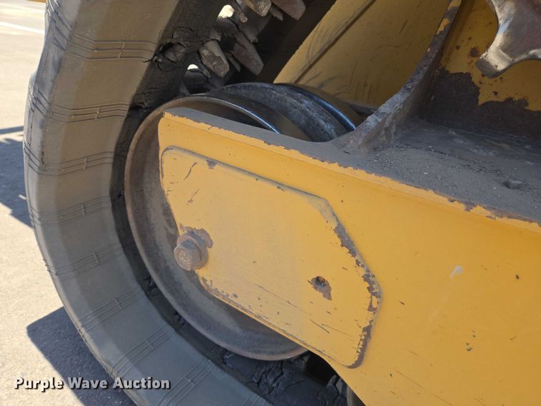 image for item EC1037 2018 Caterpillar 299D2 tracked skid steer loader