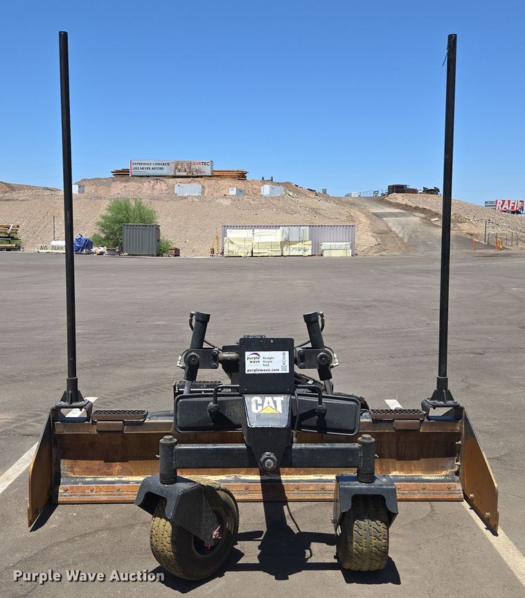 image for item EC1038 2018 Caterpillar BB124 skid steer box blade