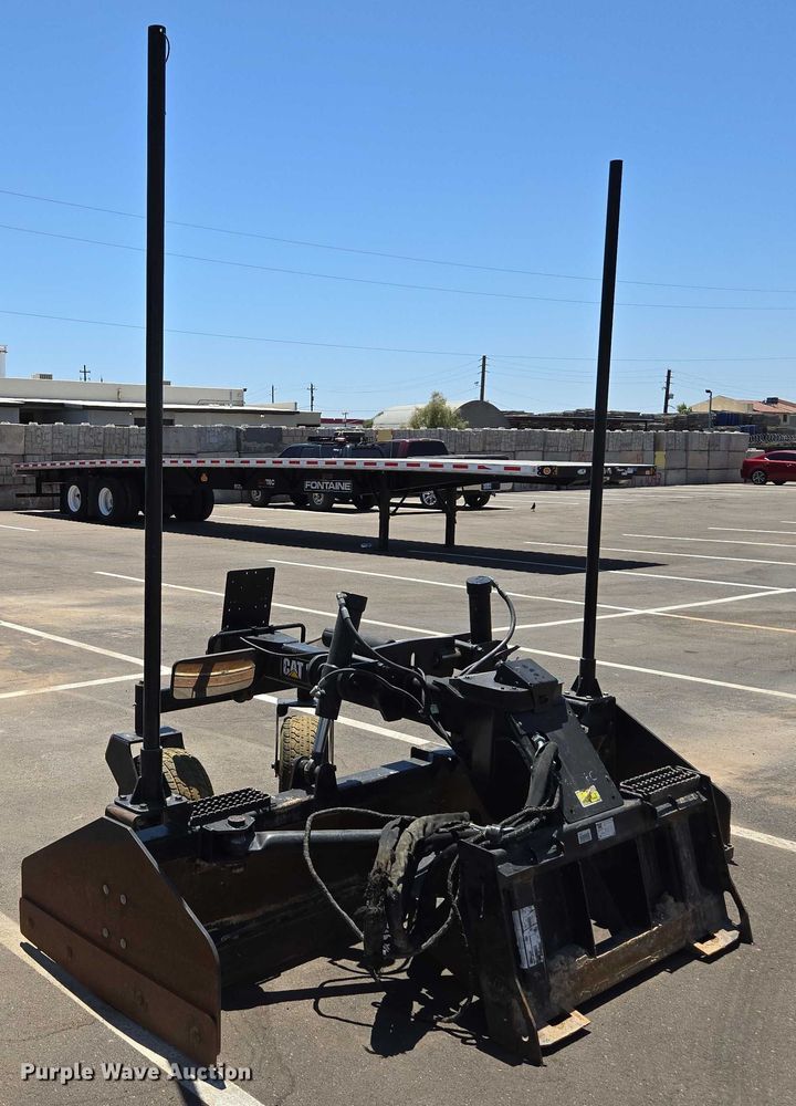 image for item EC1038 2018 Caterpillar BB124 skid steer box blade