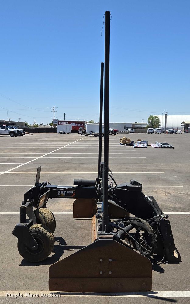 image for item EC1038 2018 Caterpillar BB124 skid steer box blade