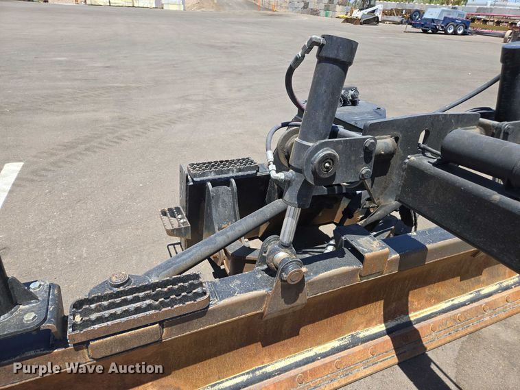 image for item EC1038 2018 Caterpillar BB124 skid steer box blade