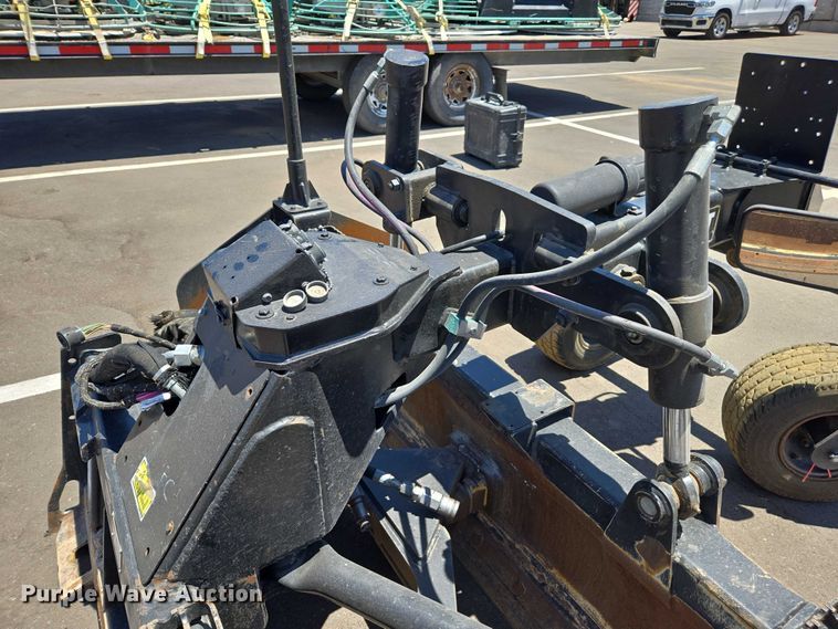 image for item EC1038 2018 Caterpillar BB124 skid steer box blade