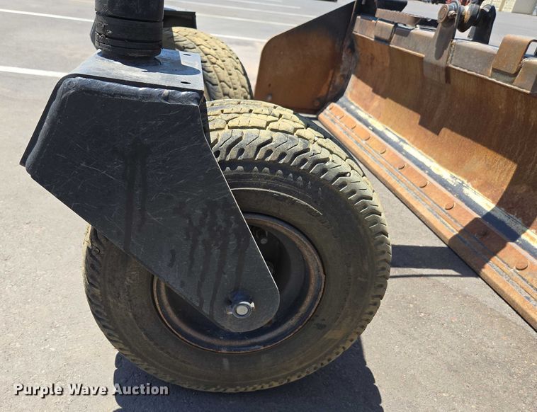 image for item EC1038 2018 Caterpillar BB124 skid steer box blade