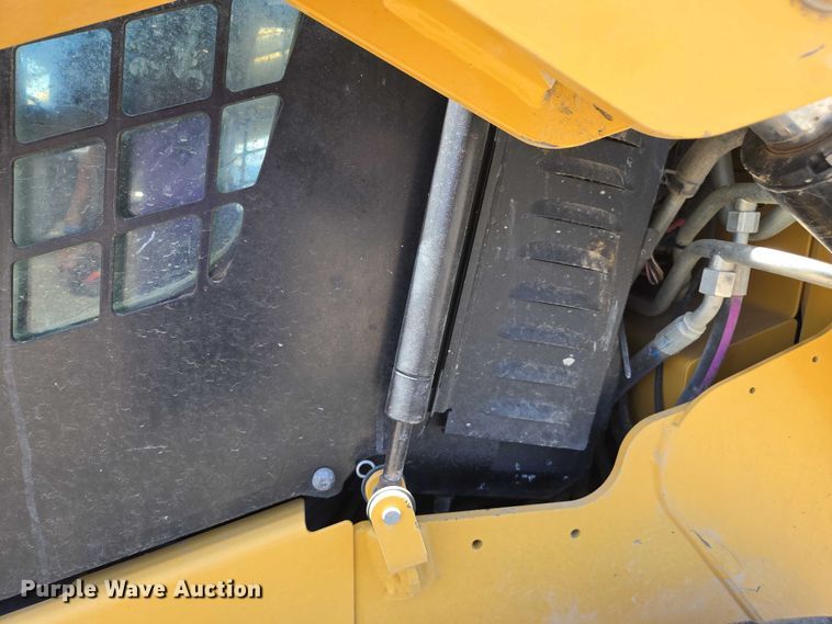 image for item EC1039 2018 Caterpillar 299D2 tracked skid steer loader