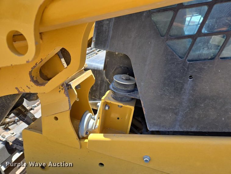 image for item EC1039 2018 Caterpillar 299D2 tracked skid steer loader