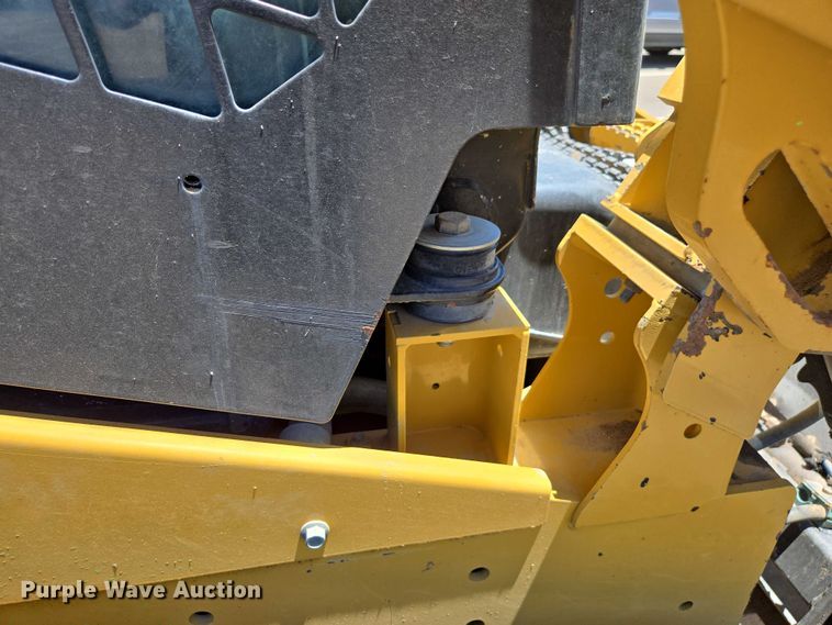 image for item EC1039 2018 Caterpillar 299D2 tracked skid steer loader