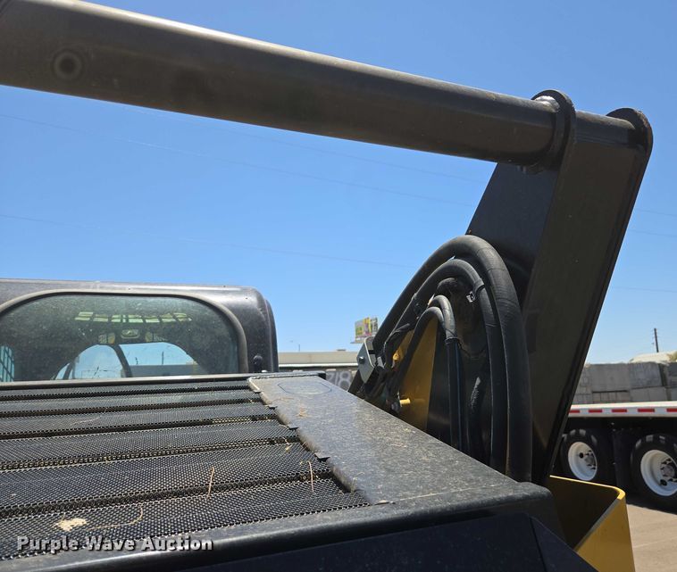 image for item EC1039 2018 Caterpillar 299D2 tracked skid steer loader