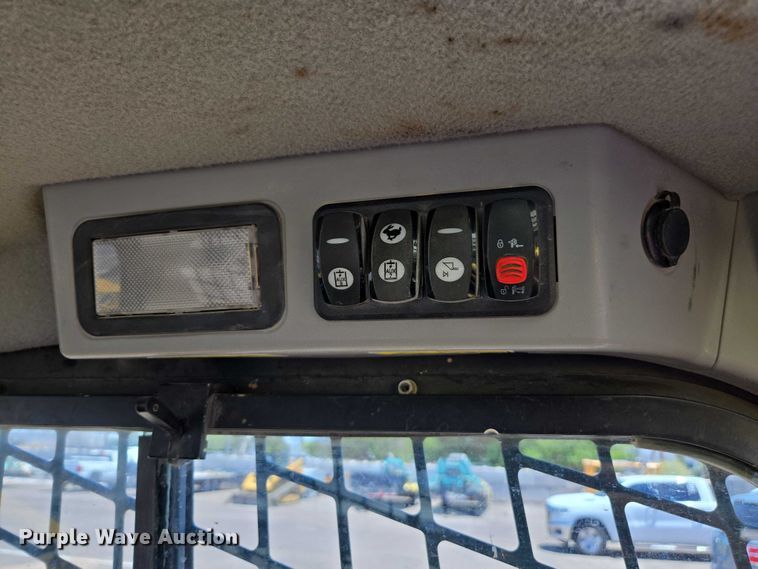 image for item EC1039 2018 Caterpillar 299D2 tracked skid steer loader