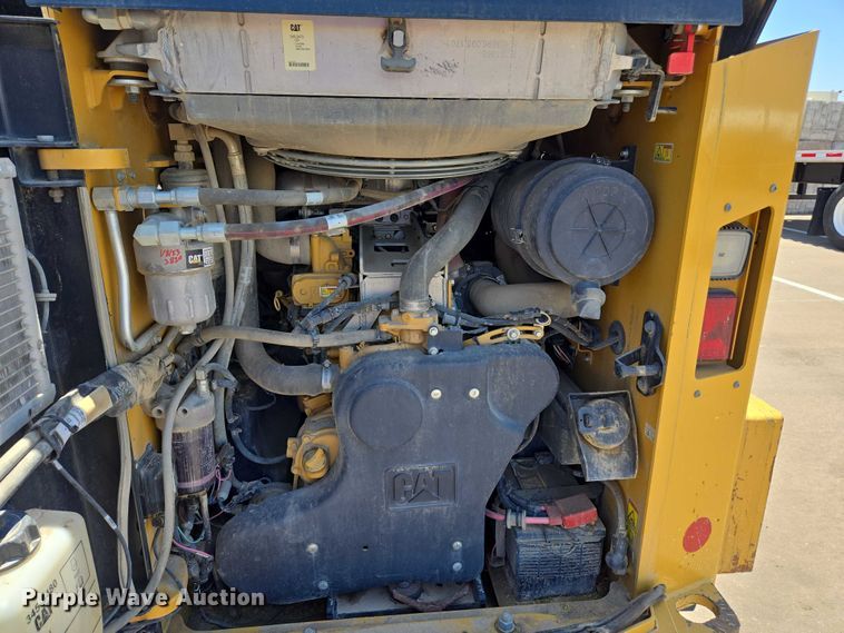 image for item EC1039 2018 Caterpillar 299D2 tracked skid steer loader