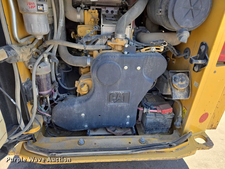 image for item EC1039 2018 Caterpillar 299D2 tracked skid steer loader