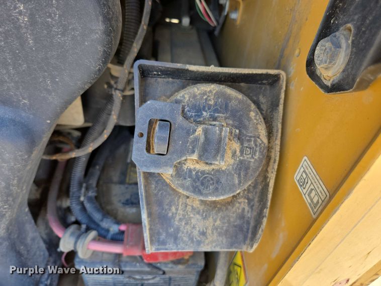 image for item EC1039 2018 Caterpillar 299D2 tracked skid steer loader