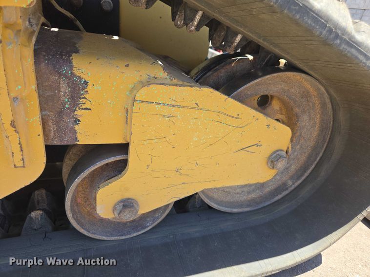 image for item EC1039 2018 Caterpillar 299D2 tracked skid steer loader