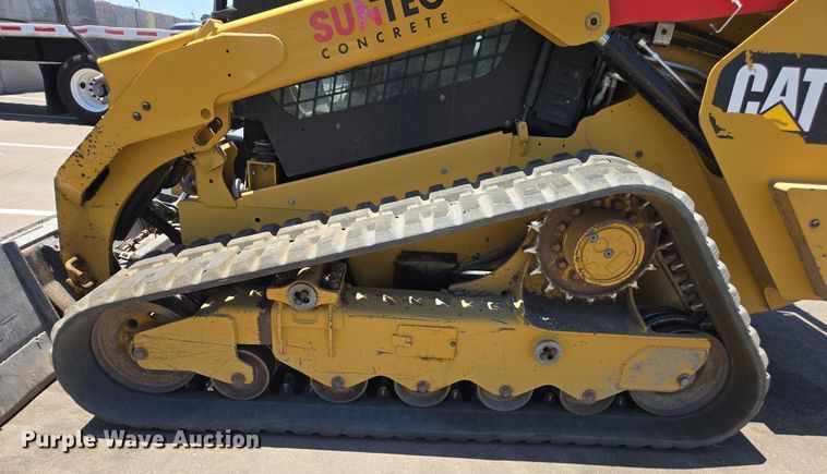 image for item EC1039 2018 Caterpillar 299D2 tracked skid steer loader