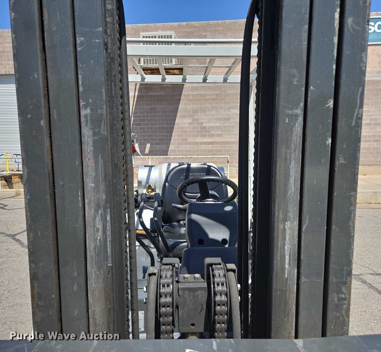 image for item EC1041 2015 Nissan PF30LP forklift