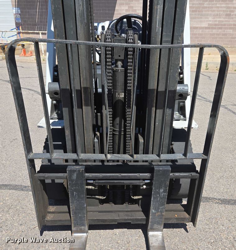 image for item EC1041 2015 Nissan PF30LP forklift