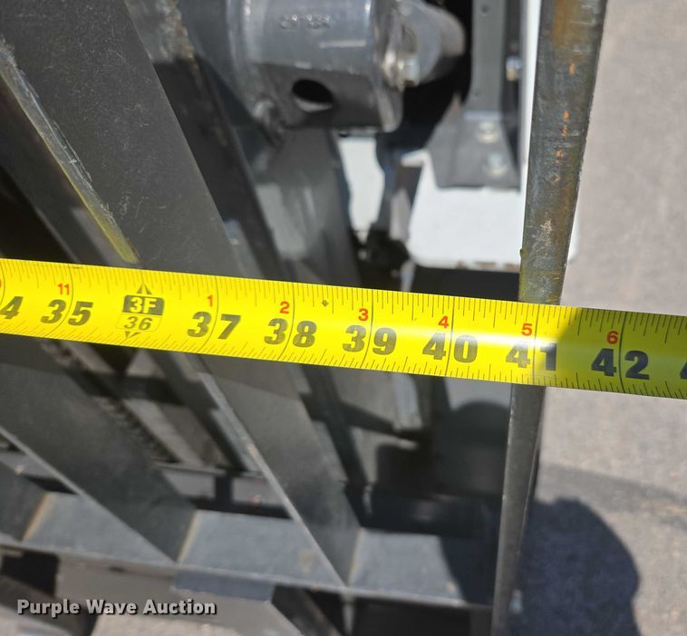 image for item EC1041 2015 Nissan PF30LP forklift