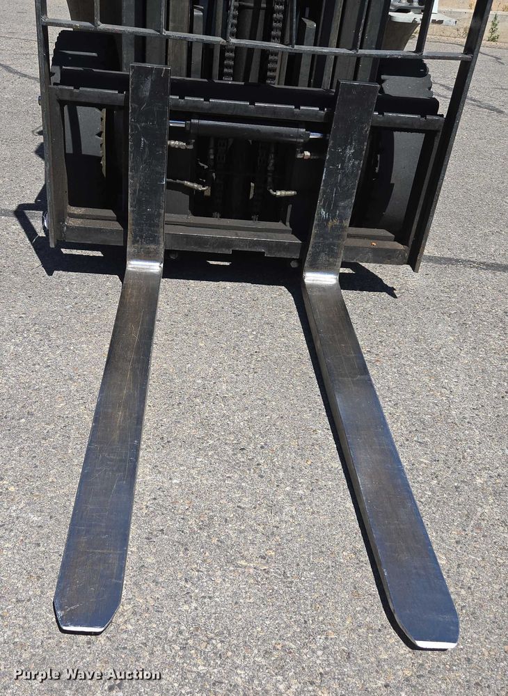 image for item EC1041 2015 Nissan PF30LP forklift