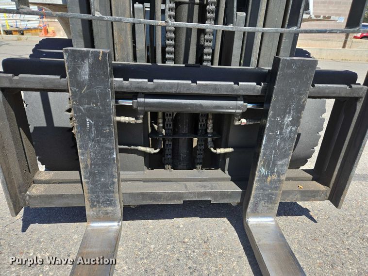 image for item EC1041 2015 Nissan PF30LP forklift