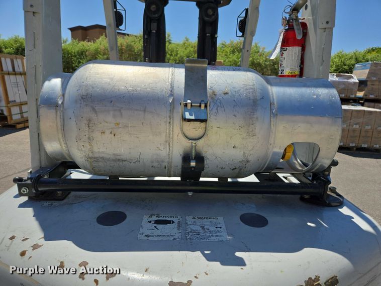 image for item EC1041 2015 Nissan PF30LP forklift