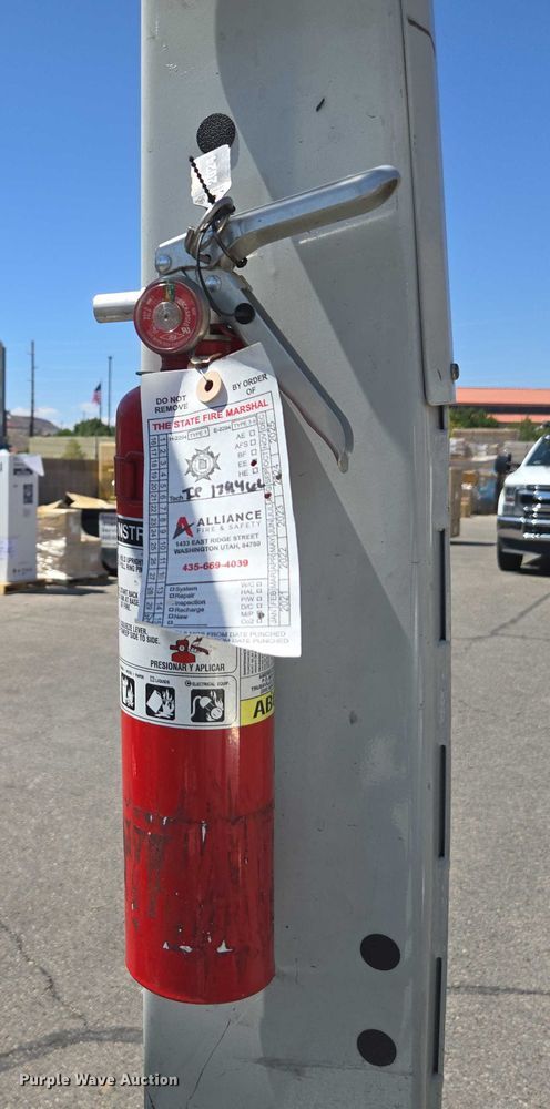 image for item EC1041 2015 Nissan PF30LP forklift