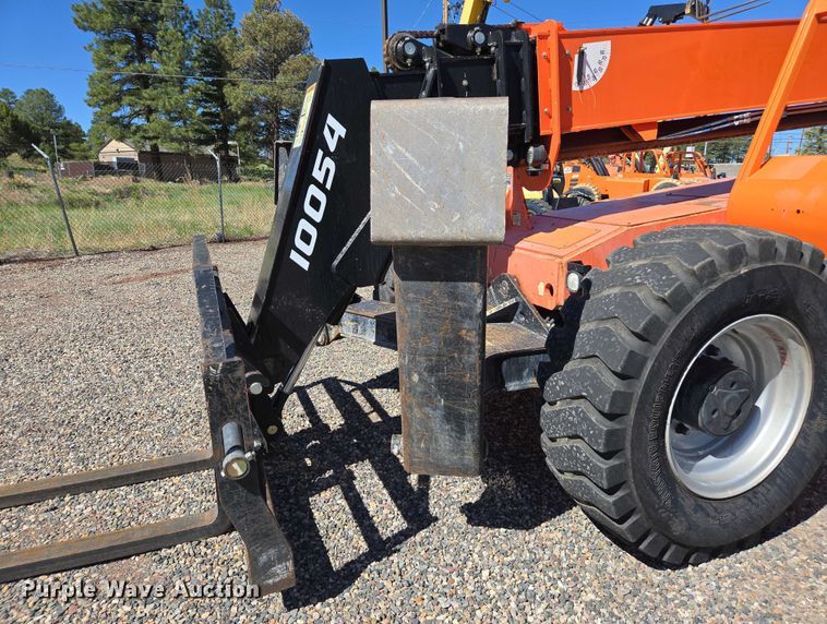 image for item EC1043 2017 JLG 10054 telehandler