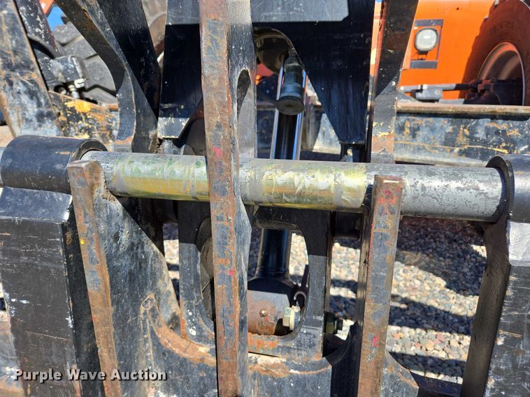 image for item EC1043 2017 JLG 10054 telehandler