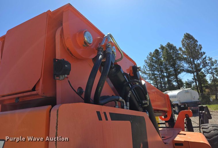 image for item EC1043 2017 JLG 10054 telehandler
