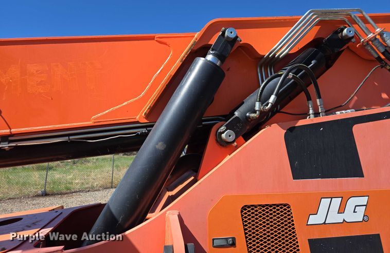 image for item EC1043 2017 JLG 10054 telehandler